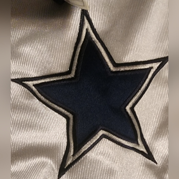 NFL XL Cowboys Jersey #88 Bryant - Picture 4 of 15